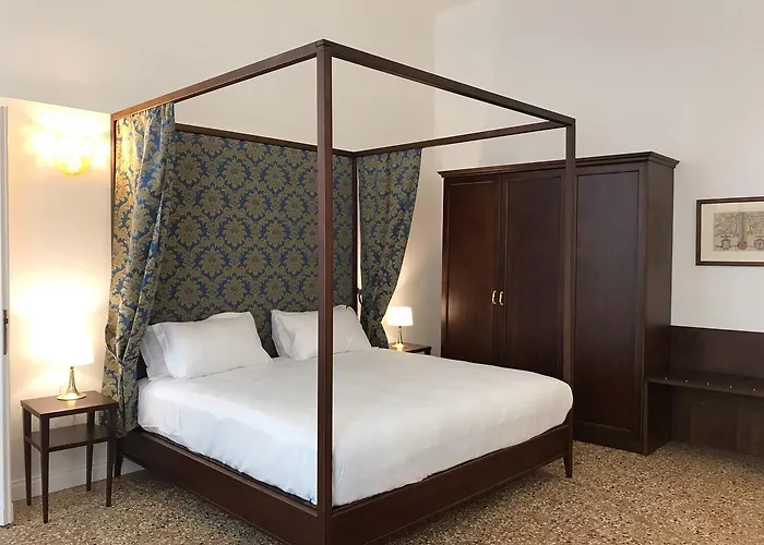 Πανσιόν Maddalena 3*